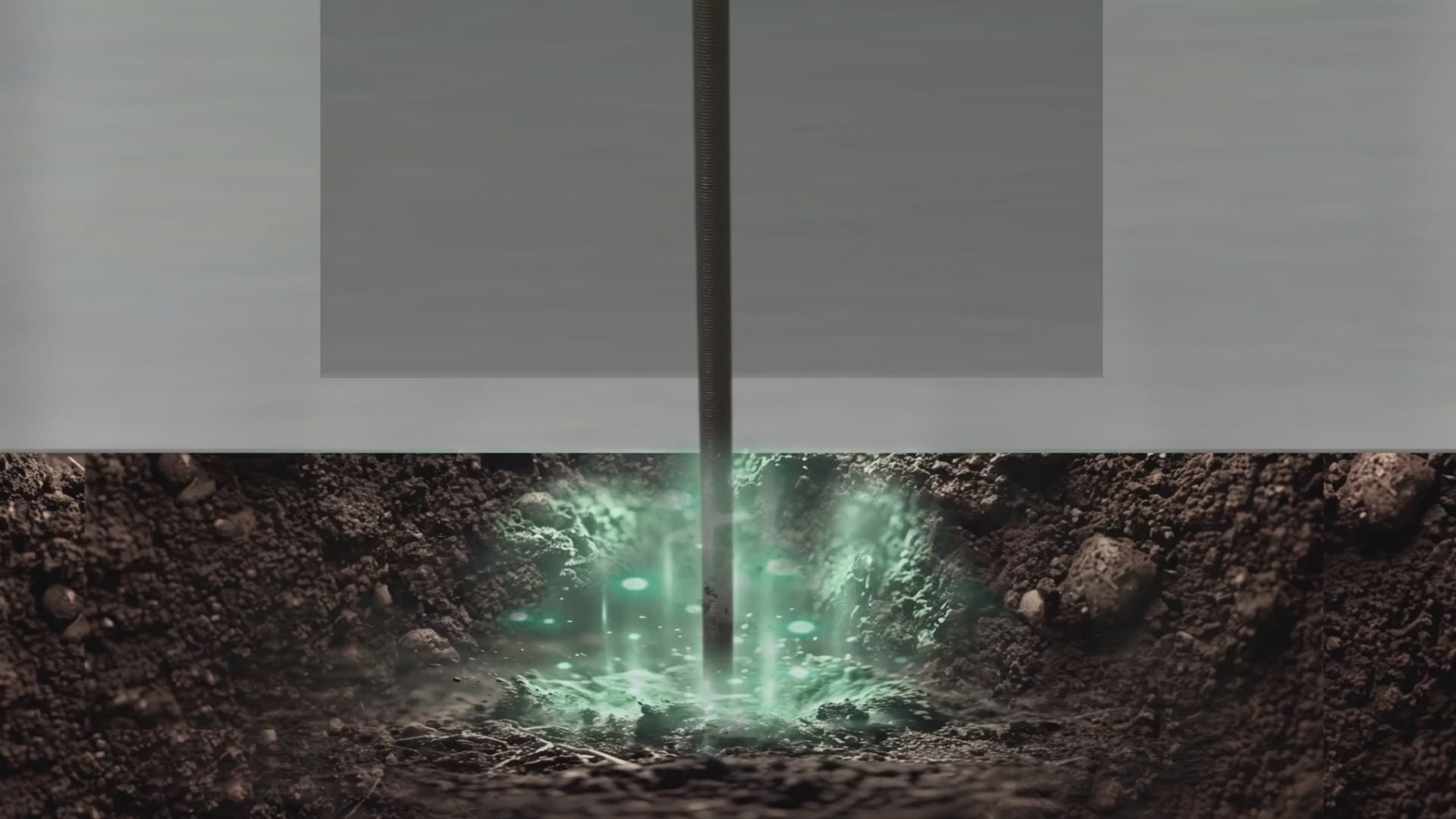 Animation: the earth connection runs from the soil, up through the building's structure, to the wall socket's earth pin, then along the cord to the snap on the Naturalive fitted grounding sheet.